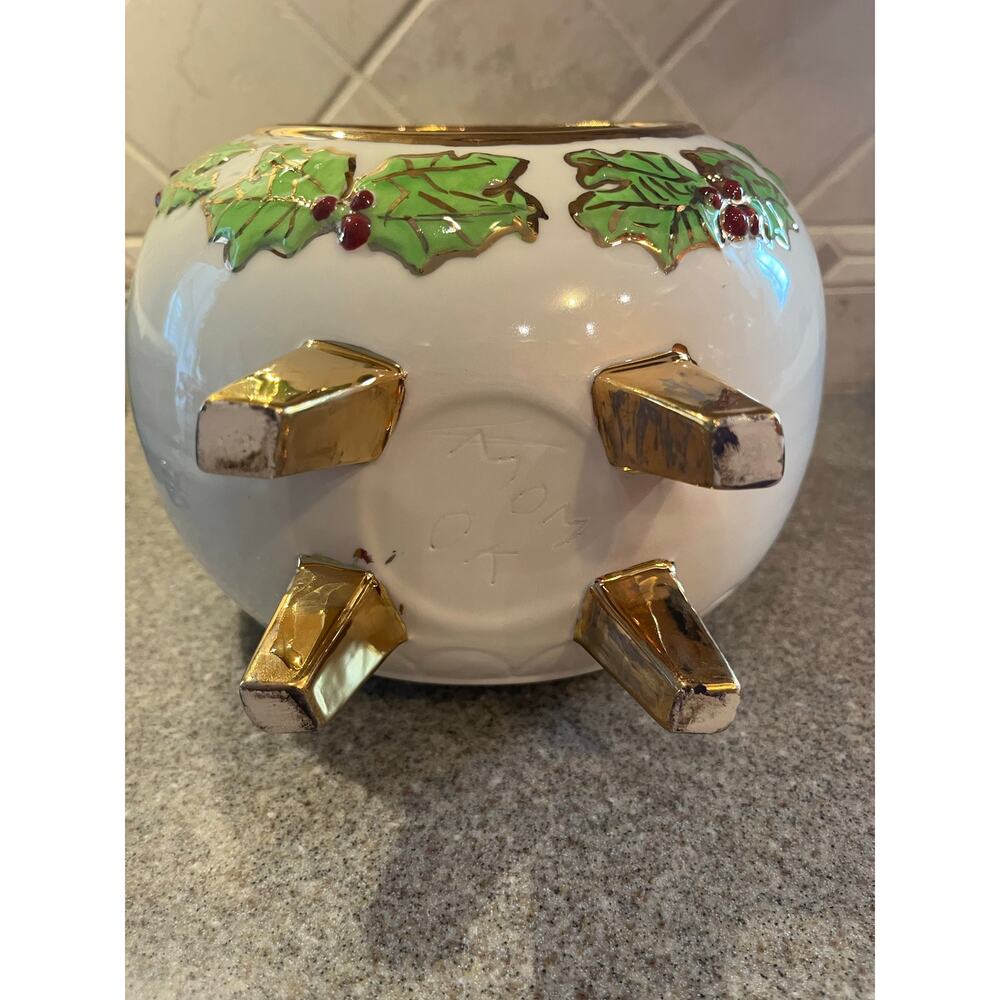 Vintage 70s Large Christmas Diorama Holly Gold Ornament Mold Ceramic Tabletop - Picture 3 of 7